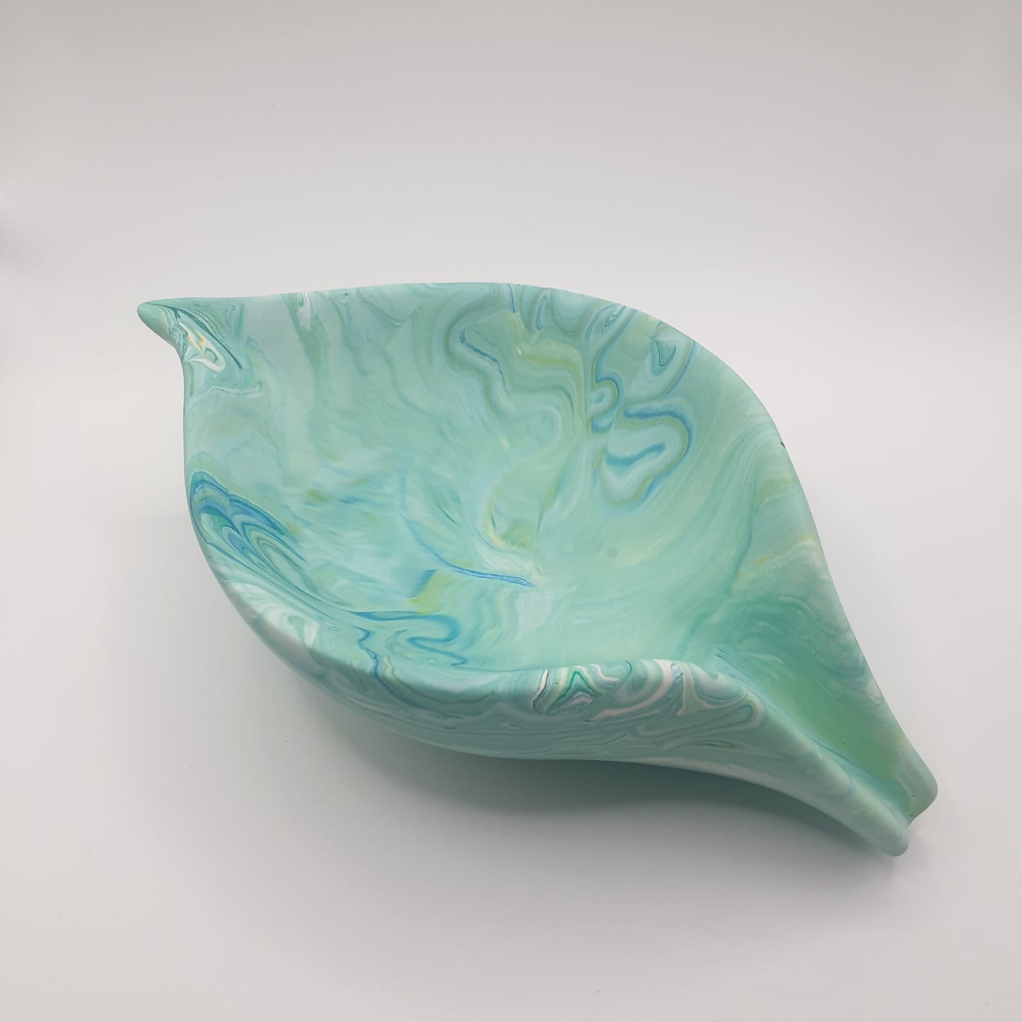 Serenity Leaf Shaped Jesmonite Dish: Nature-Inspired Elegance for Your Home