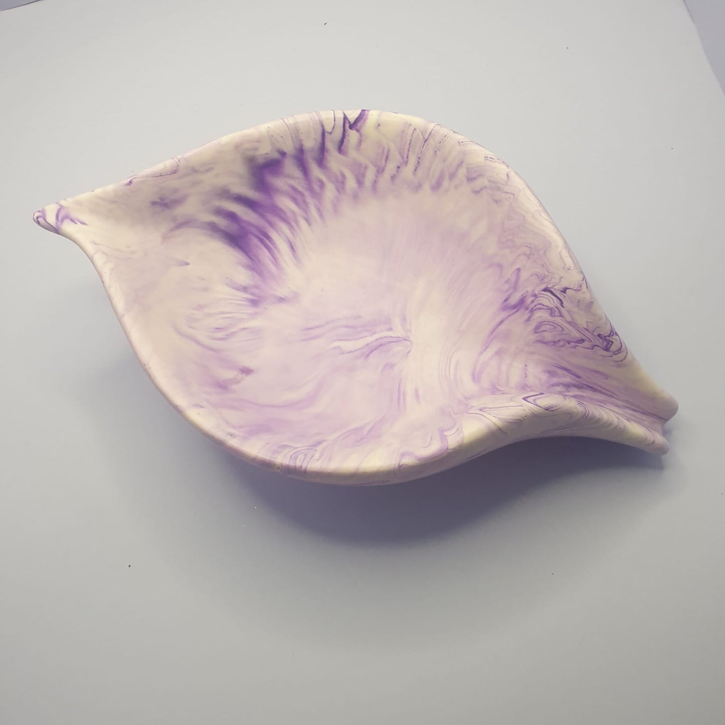 Serenity Leaf Shaped Jesmonite Dish: Nature-Inspired Elegance for Your Home