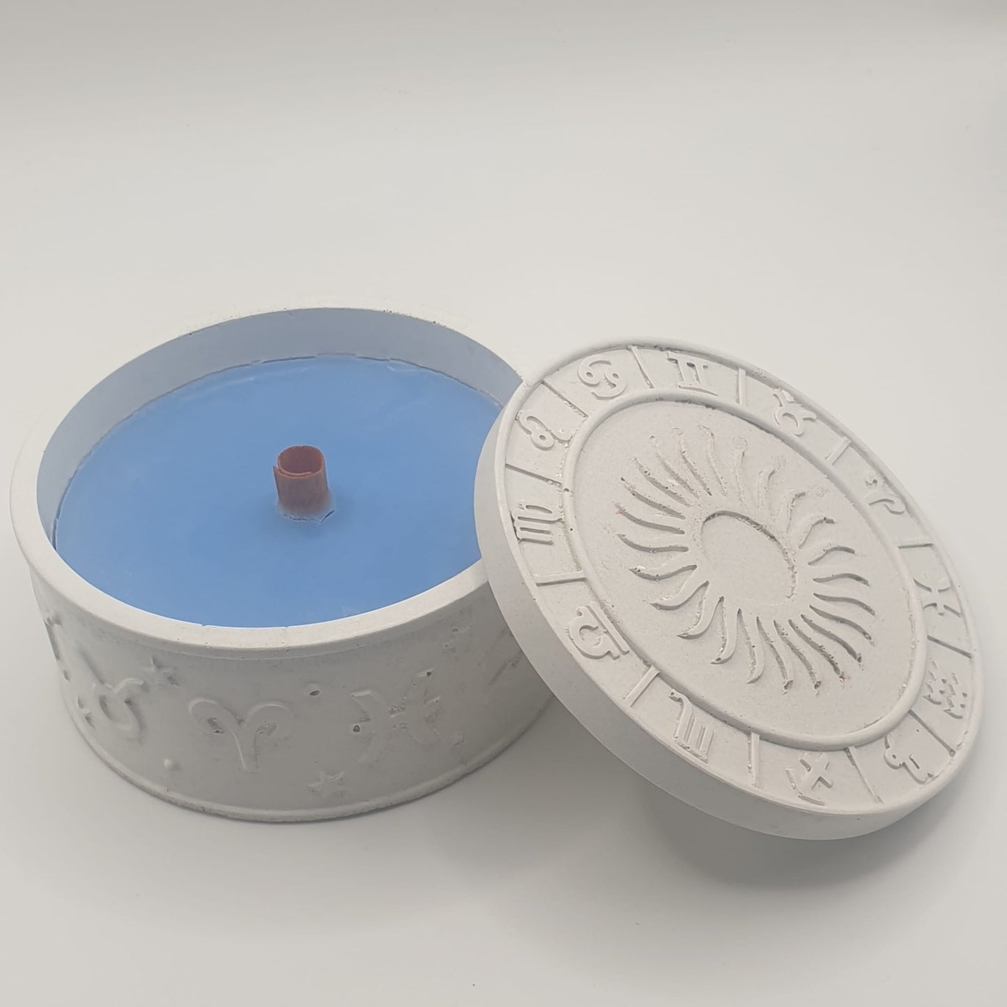 Handmade Reiki-Infused Jesmonite Zodiac Candle Vessel – All 12 Signs in Circular Design with Luxurious Scented Wax